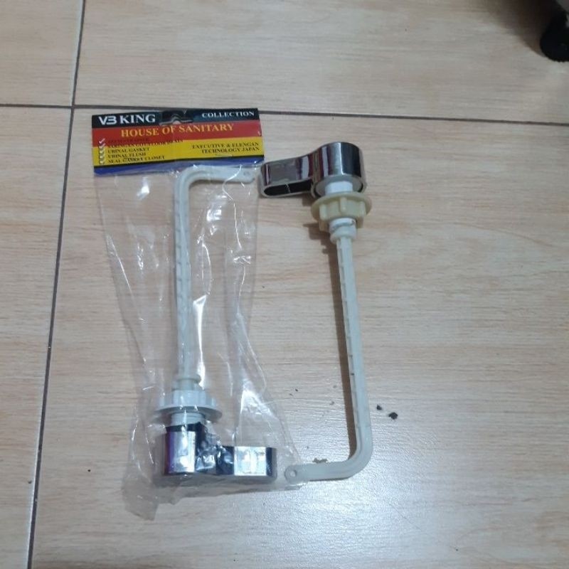 Handle kloset duduk, Engkol samping KLOSET model toto tipe cw633