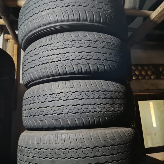 Ban mobil second copotan ukuran 265/60 R18