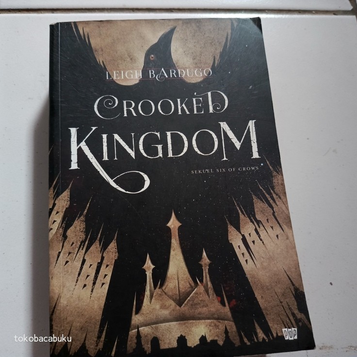 (preloved book) Crooked Kingdom
