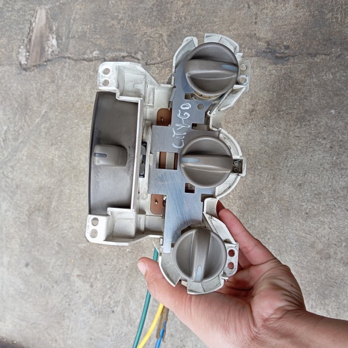 Climate kontrol panel setelan AC Honda GD8 jazz gd3 asli copotan