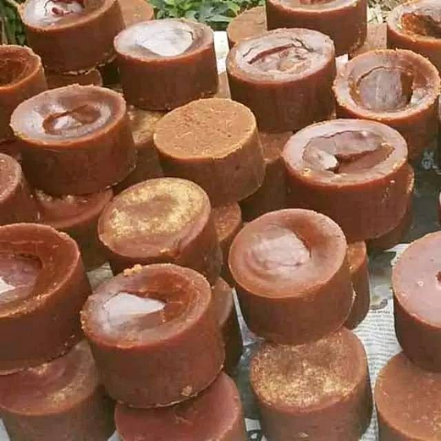 

Cod Gula aren asli /gula merah /gula kaung 1kg murah bungkus daun kelapa .