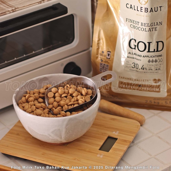 

Callebaut Couverture Chocolate GOLD 100gr Coin Caramel 30,4% Cokelat