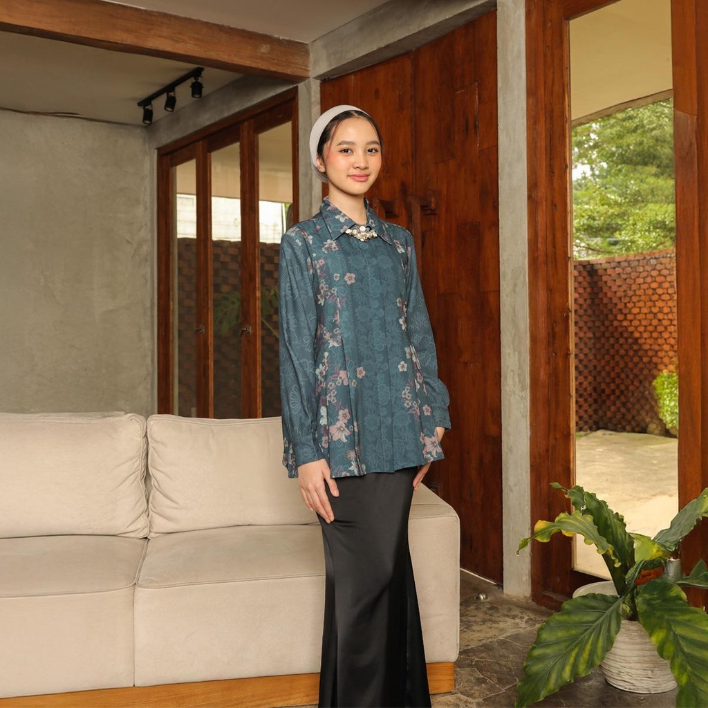 [MINOR] ZM Zaskia Mecca - Tanin Kemeja Wanita Blouse - Alkisah - Edisi Timun Mas