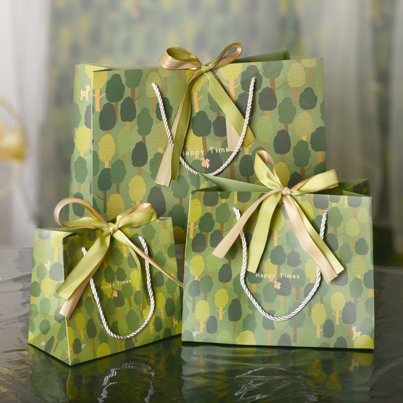 

Paper Bag Tote Bag / Gift Box Tote Bag / High-end Gift Paper Bag /Shopping Bag（berisi pita）