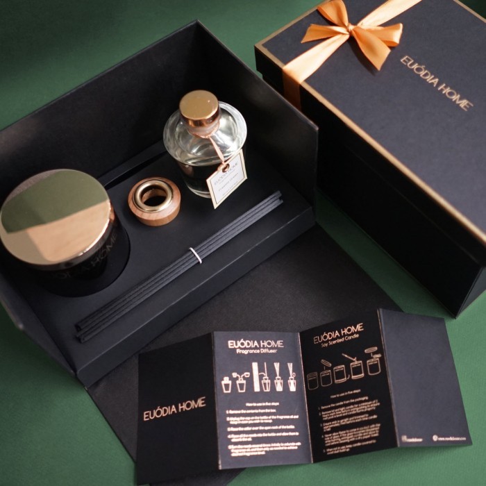 

Best Seller- Hampers Fragrance Diffuser 150ml & Soy Scented Candle 220g - Neutral Theme, Request