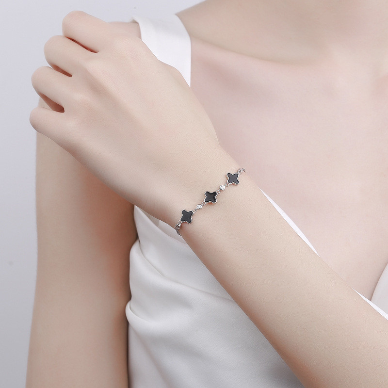 EMARTSHOP Gelang Cleef Titanium Wanita Anti Karat Aksesoris Aesthetic Gelang Serut Cantik
