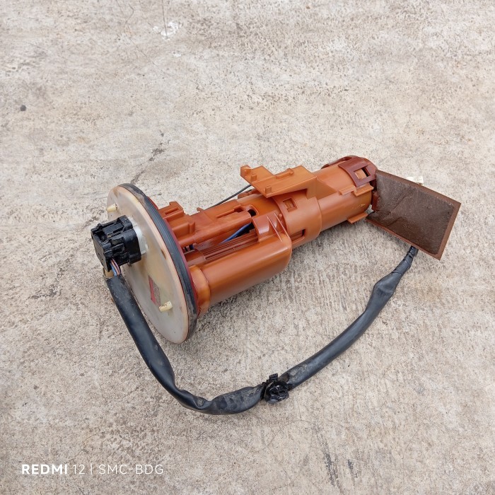 Rumah + Fuel pump fuslpump pompa / rotak bensin Granmax grandmax / luxio asli copotan