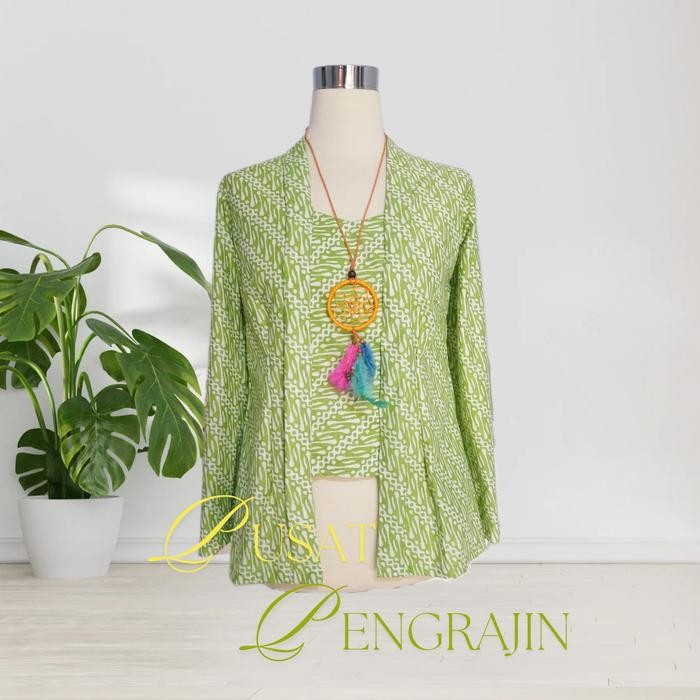 

Kebaya Kutubaru Motif Parang - Biru Muda, S