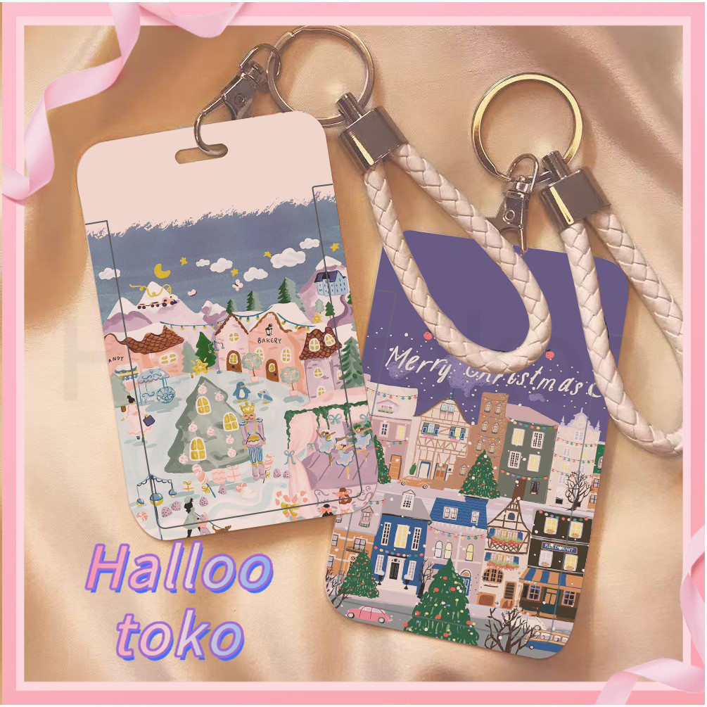 

ID CARD HOLDER MOTIF KAWAII TEMPAT KARTU PHOTOCARD PHOTO CARD Pelindung + Tali,Rumah-rumah di saat Natal penuh dengan suasana festif Natal