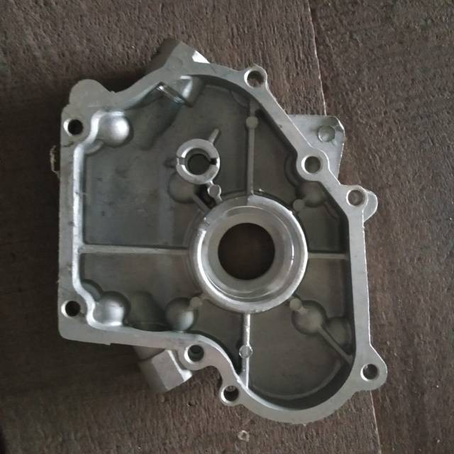 

Crankcase cover tutup samping mesin genset 154 156 1500w amplas