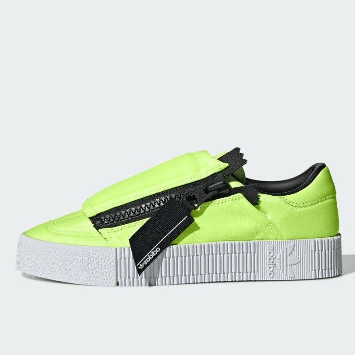 Sepatu Casual Adidas SAMBAROSE ZIP W EE5089