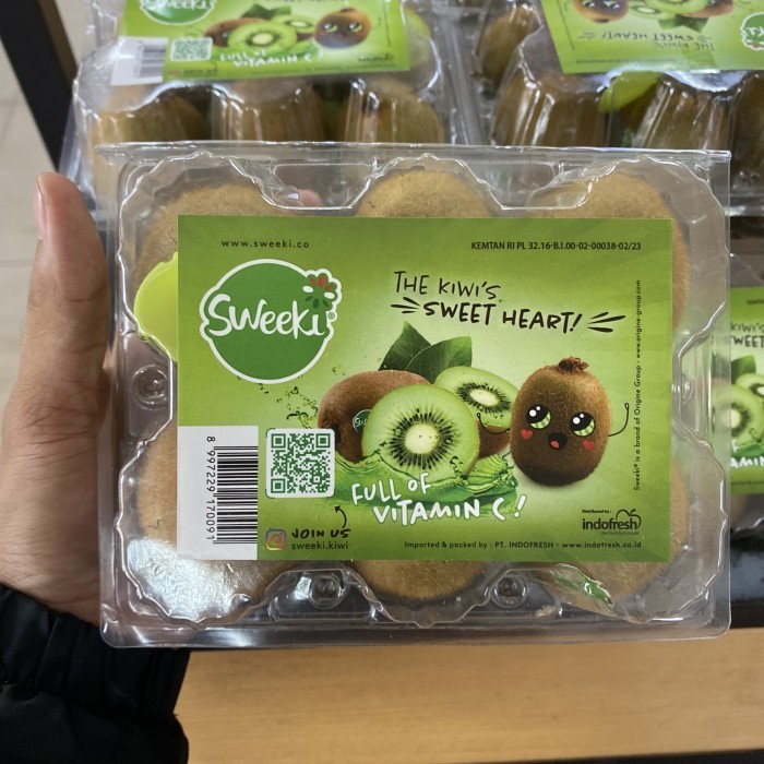 

Buah Kiwi green sweet heart fresh pack isi 6 psc