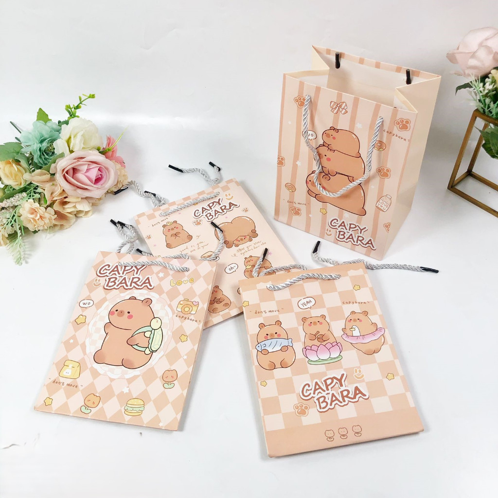 

Cod PAPERBAG KARAKTER KARTUN LUCU / GOODIE BAG MOTIF CAPY BARA TAS JINJING SERBAGUNA / PAPERBAG murah Paperbag impor bungkus kado