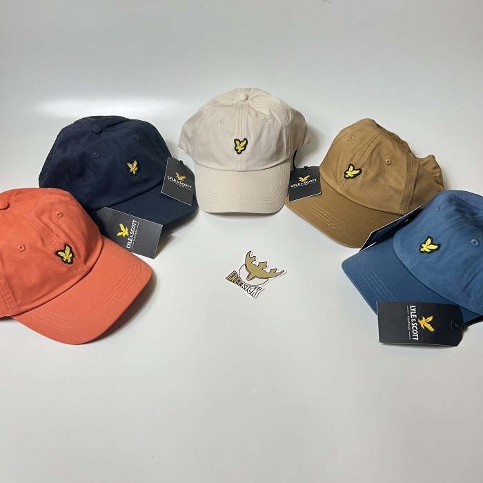 CAPS LYLE AND SCOTT  - Hitam