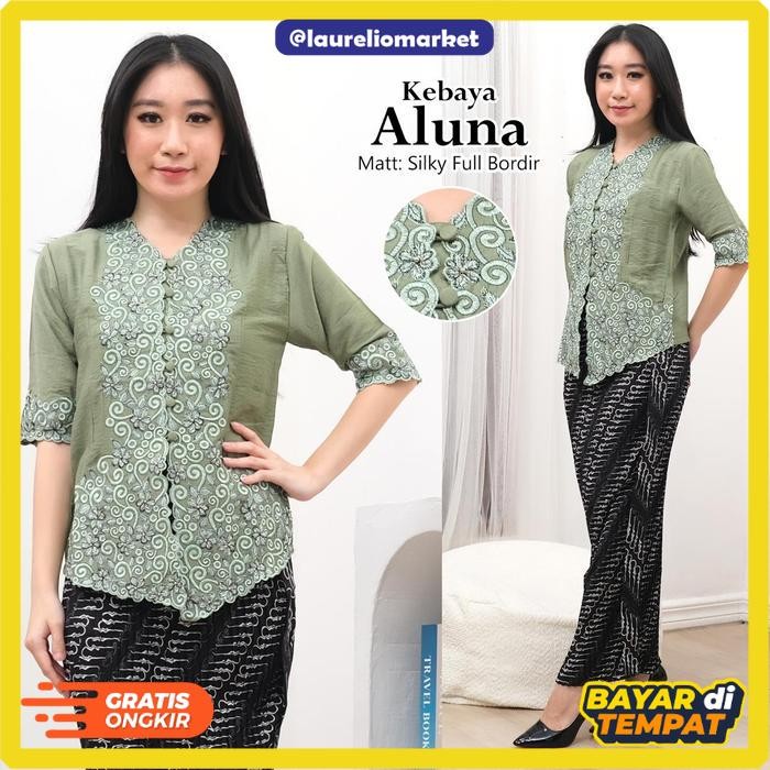 

TERBARU Atasan kebaya modern silky aplikasi renda aluna batik kutubaru - HITAM, M