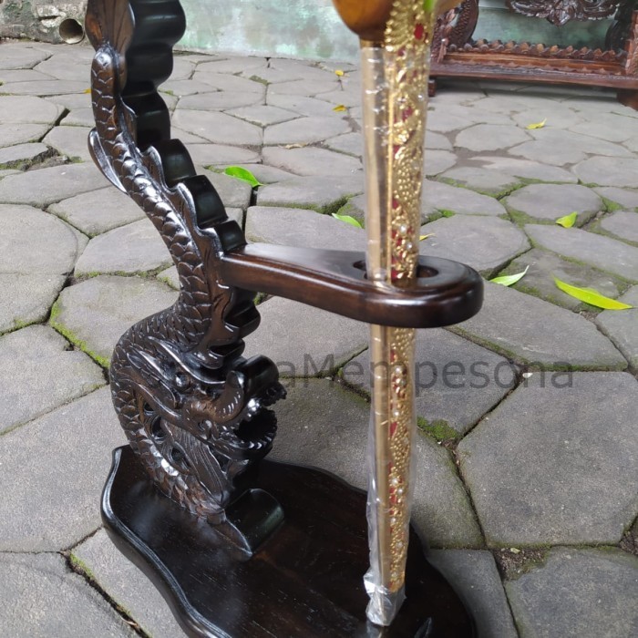 Jagrak Tempat Pusaka Naga Kayu Jati