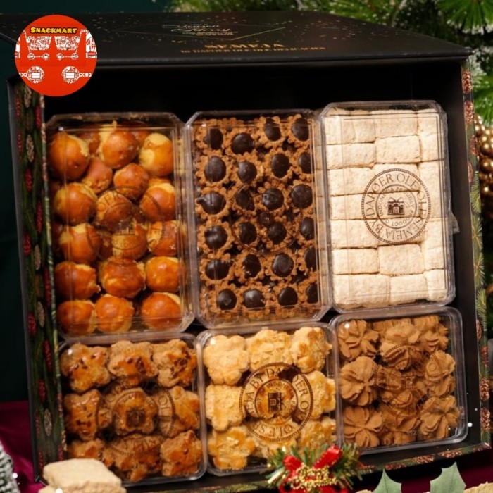 

Hampers Natal Kue Kering Christmas Package / Paket Kue Kering Natal / Parcel Natal Kue Kering Premium - Sleigh Hard Box 6 Cookies Premium