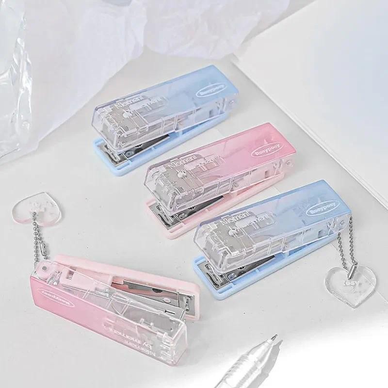 

Mini Cute Stapler Fashion Transparent Gradient Color Stationery Stapler with Pent Portable Bookbinding Tool Student Supplies