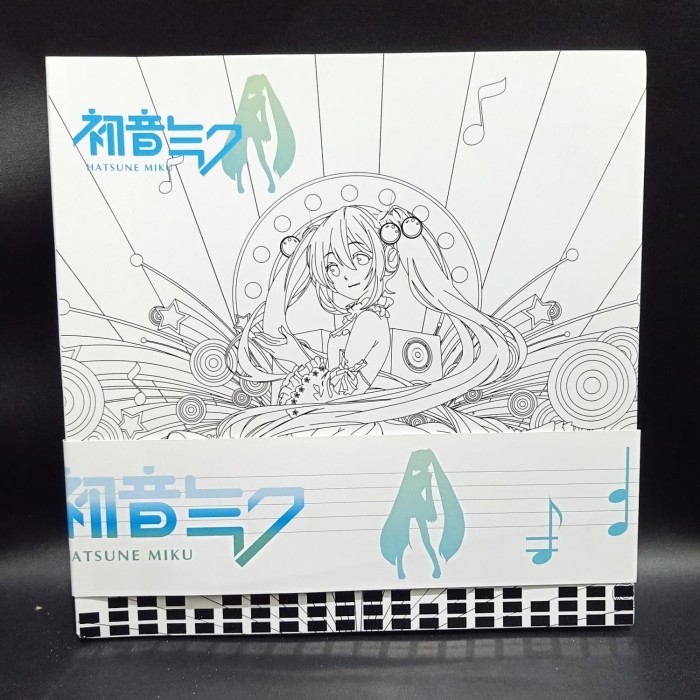 Buku mewarnai coloring book besar tebal vocaloid hatsune miku