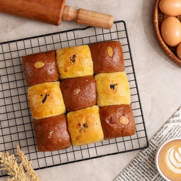 

Sera Kitchen Mix Bun | Sourdough Mix Bun