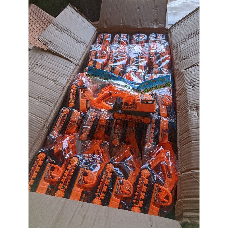 mainan escavator Oren bego.