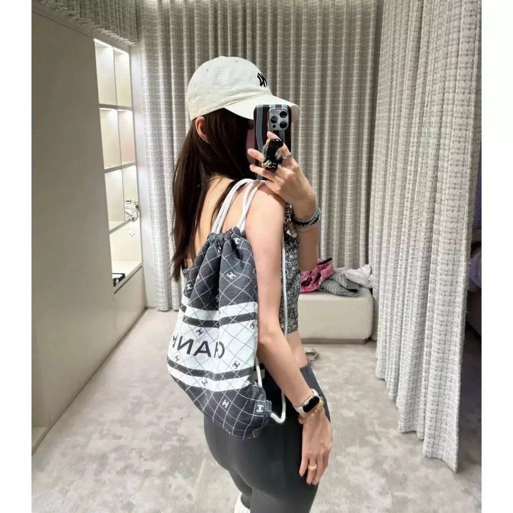 100% Tas Ori VIP Giftbag Backpack Serut Woman