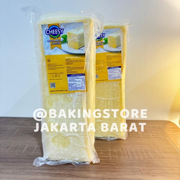 

Cheesy Mozzarella Cheese 2,3 kg | Keju Mozza 2300 gr