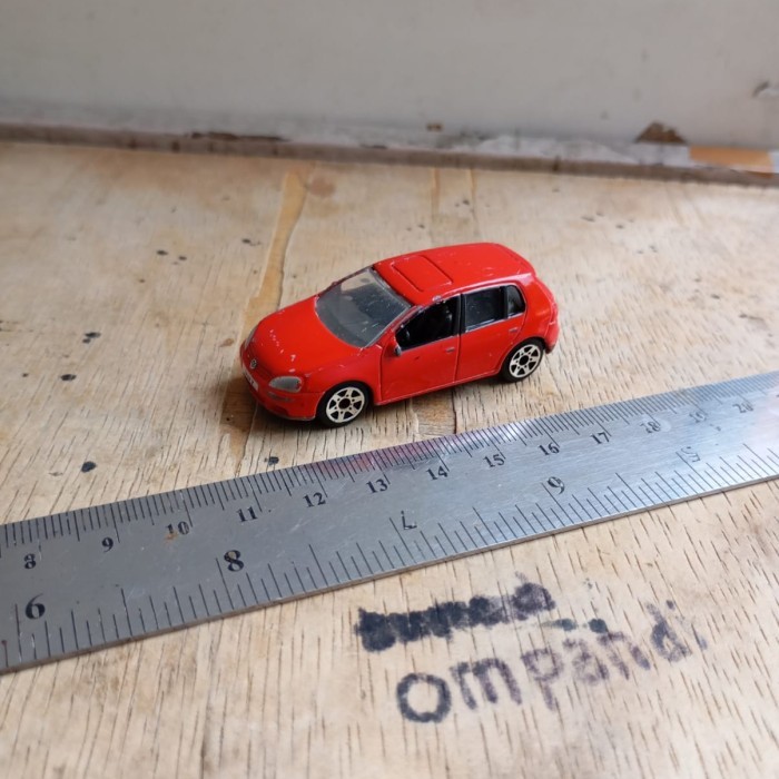 ZS34 diecast realtoy Volkswagen golf skala kecil