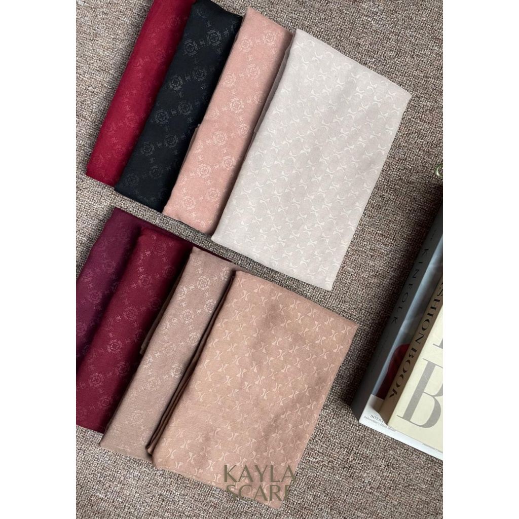 Hijab Paris Jadul Kayla Motif Monogram Embos / Jilbab Alparis Jadul Kayla Motif Monogram Embos / Alp