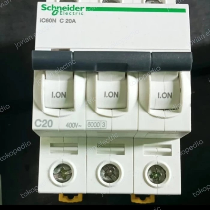 BO99 mcb 3p 20a ic60n Schneider