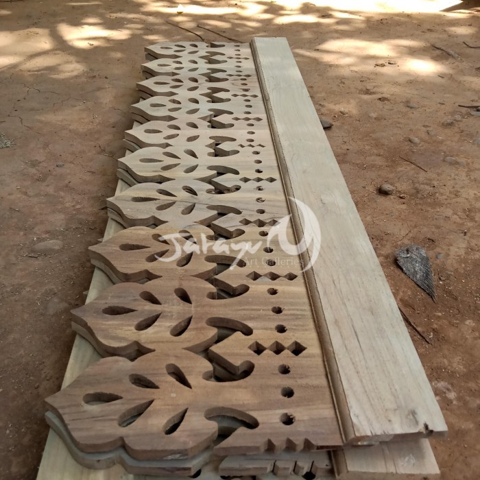 Lisplang ukir kayu jati rumah joglo limasan - jati lawas SPH8712