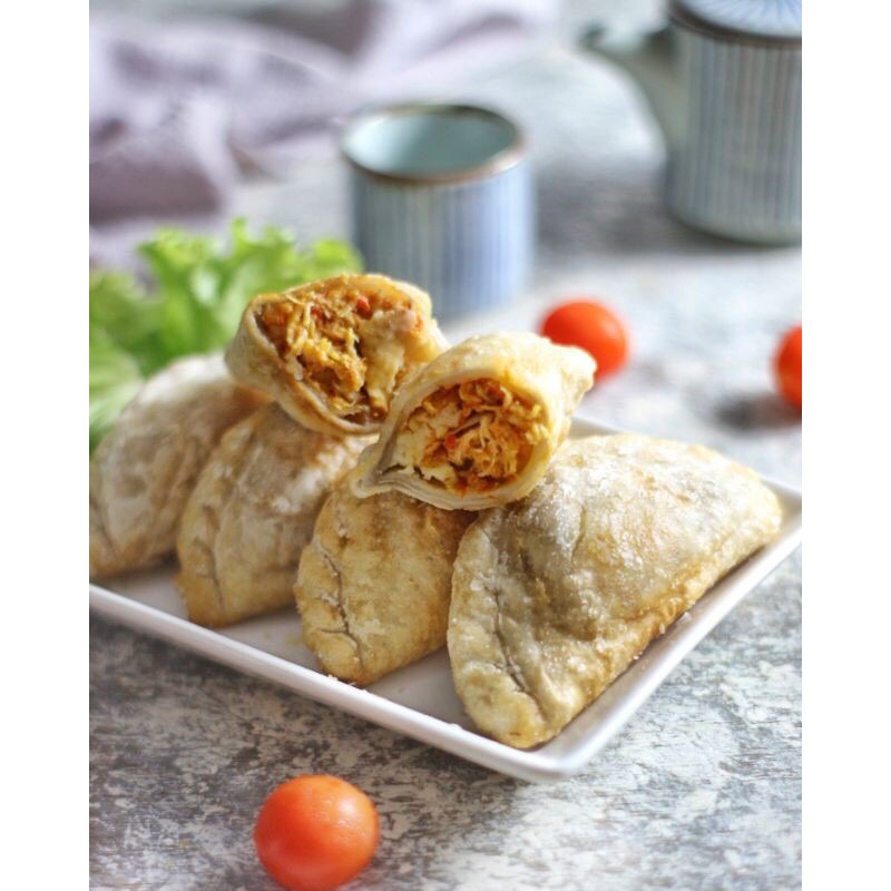 

[florens]CIRENG isi ayam, jando , bakso, double keju, ati ampela, sosis pedas