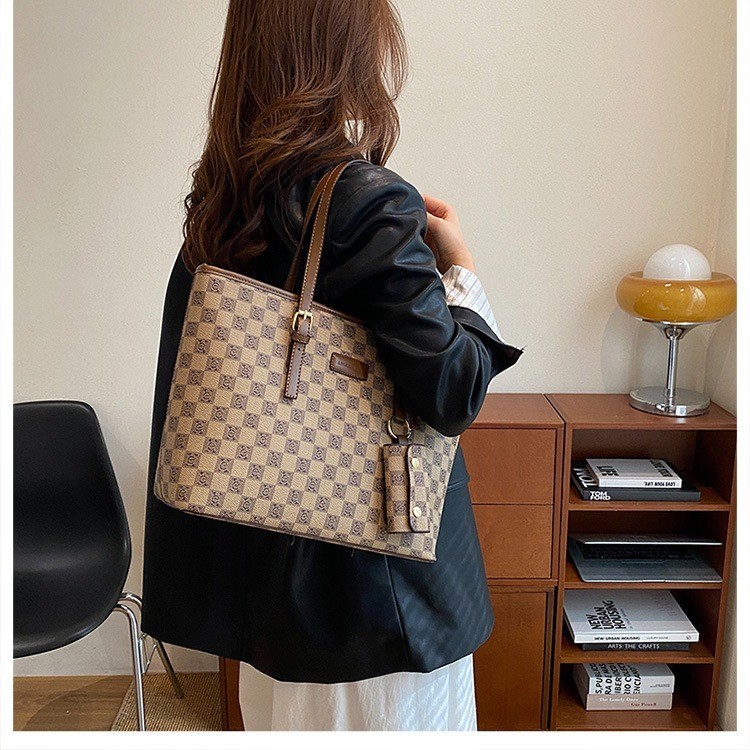 Totebag Wanita Premium - Tas Bahu Wanita Ukuran Besar - Model Terbaru - Tas Kerja Wanita Simple