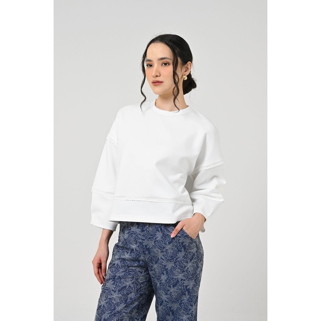 Geulis.id LEUVIA TOP / ATASAN KAOS WANITA