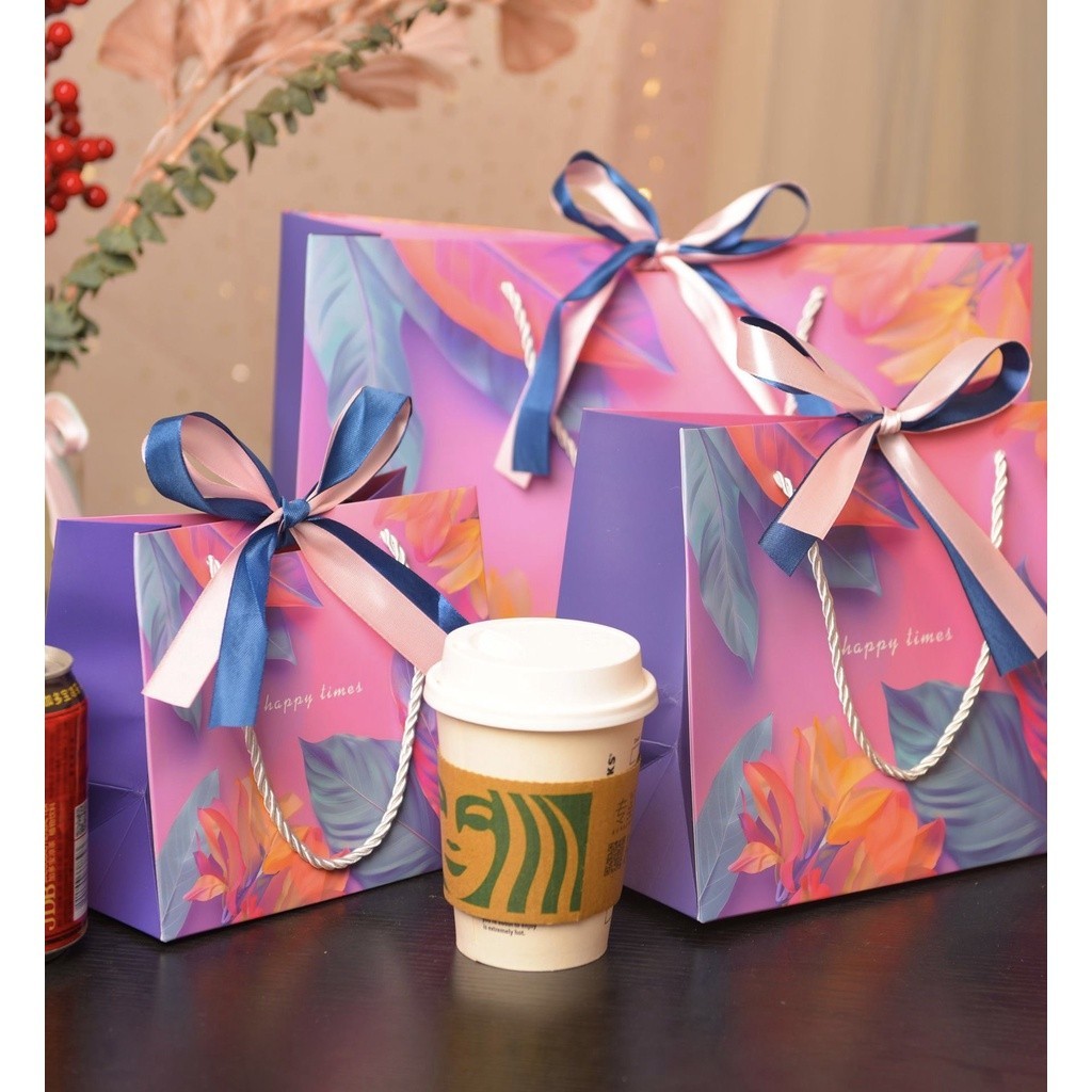 

Variant S-321 -Paperbag - Paper bag - Paperbag Kado - Gift Bag - Premium PaperBag -Kantong Kado - Kantong Souvenir - Tas Kado Premium Souvenir Wedding - Goodie Bag - Paperbag Pita - PaperBag Tas Hadiah - PaperBag Premium Quality - Hadiah Wedding Souvenir