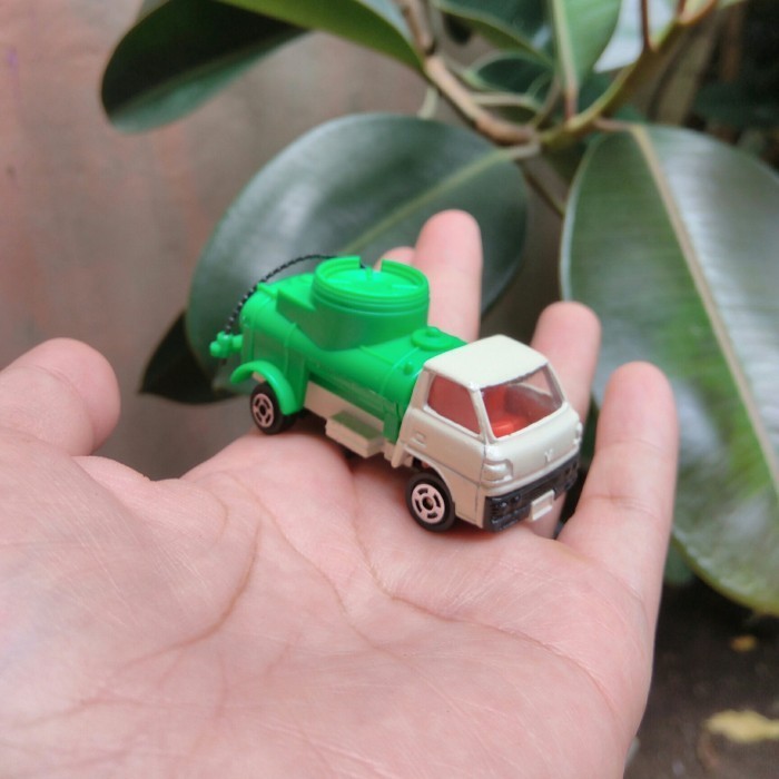 Truck Hino ELF Tangki Kaleng Loose Miniatur Mainan Diecast