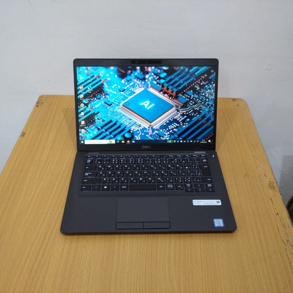 Dell 5400 Ram 8Gb  core i5 gen8 ringan  14.1 inch