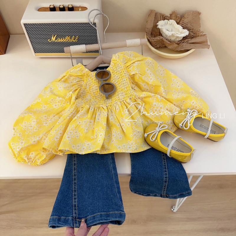 Set atasan lengan mengembang motif bunga kuning untuk anak perempuan