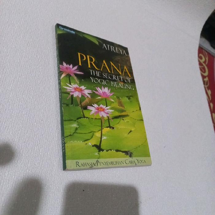 Buku Prana The Secret of Yogic Healing