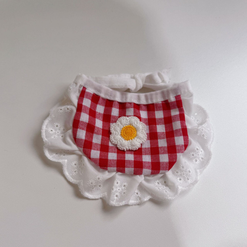 Celemek anjing motif kotak-kotak, celemek air liur, penghangat leher, mainan kucing berbahan plush