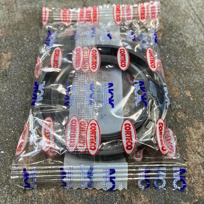 Oil Seal Sil Pompa Oli Kruk As Depan Toyota Corona ST170 ST171 Twincam EX Saloon ST190 ST191 ST195 A