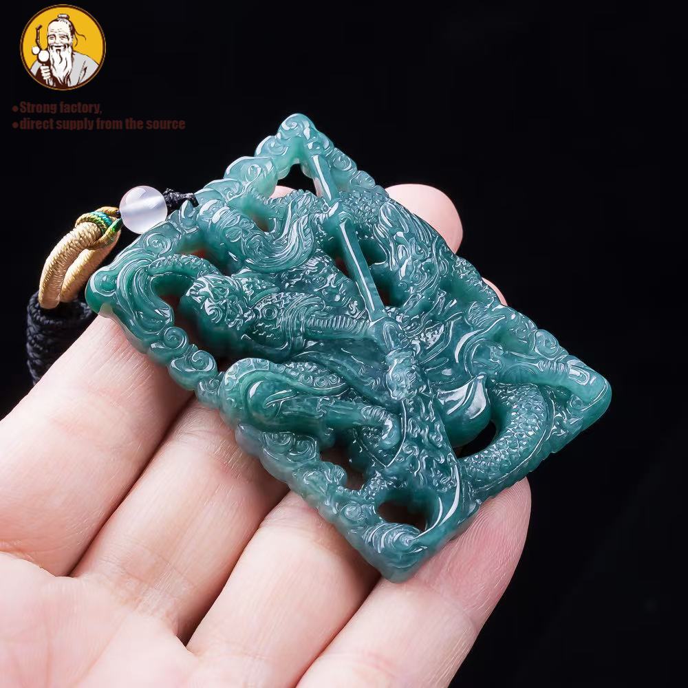 Natural Sebuah jadeite, liontin Guan Gong air biru.