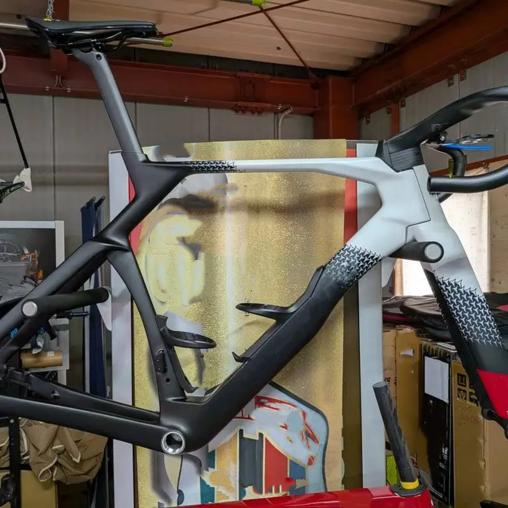 2026 Ultra-light Carbon Fiber Road Frame sc Brake Road Bike Frame And Gull-wing handlebar Compatible