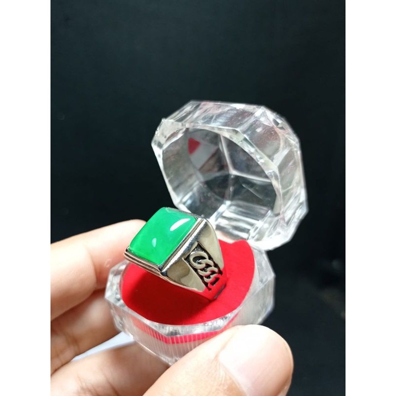 BATU GIOK BURMA BERSERTIFIKAT ASLI SIAP PAKAI