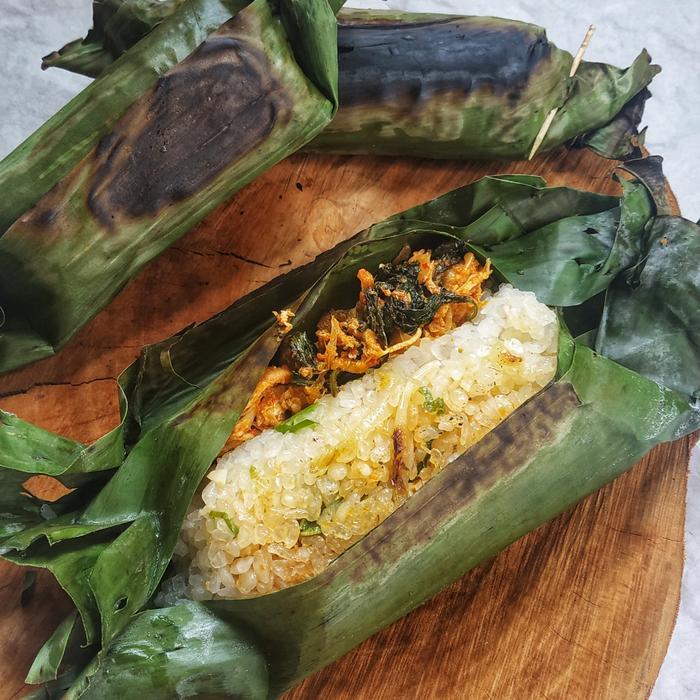 Nasi Bakar Shirataki Ayam Suwir / Ikan Tongkol Balado Keto DEBM - Uduk, Ayam suwir