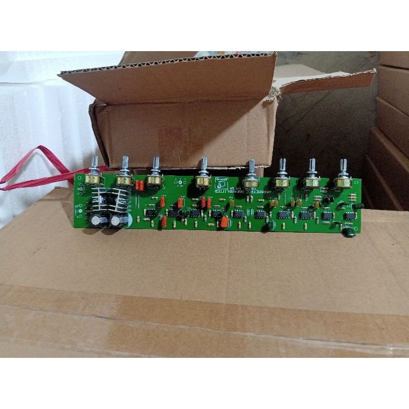 CR kit tone control parametrik hanya kit tanpa box audio sound system rakitan
Barang sudah di cek di