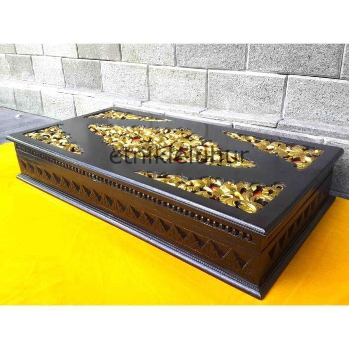 Kotak Menyimpan Pusaka Ukiran Alusan Kayu Jati