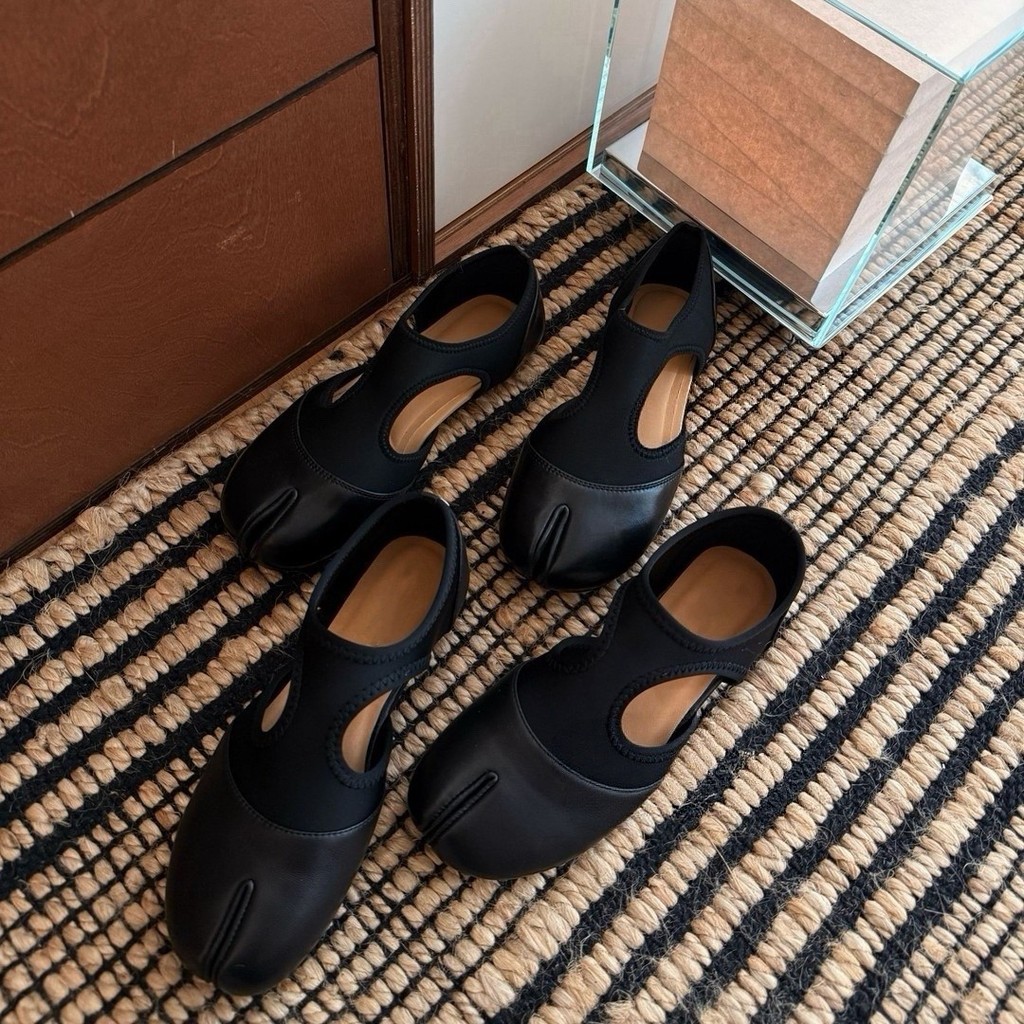 Women's Fashion Niche Patchwork Split-Toe Shoes Side Hollow Ballet Flats Pig-Toe Shoes