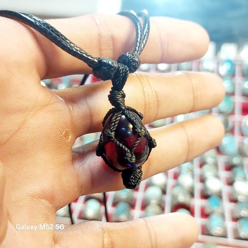 Kalung batu bulat merah siam estetik elegan permata
