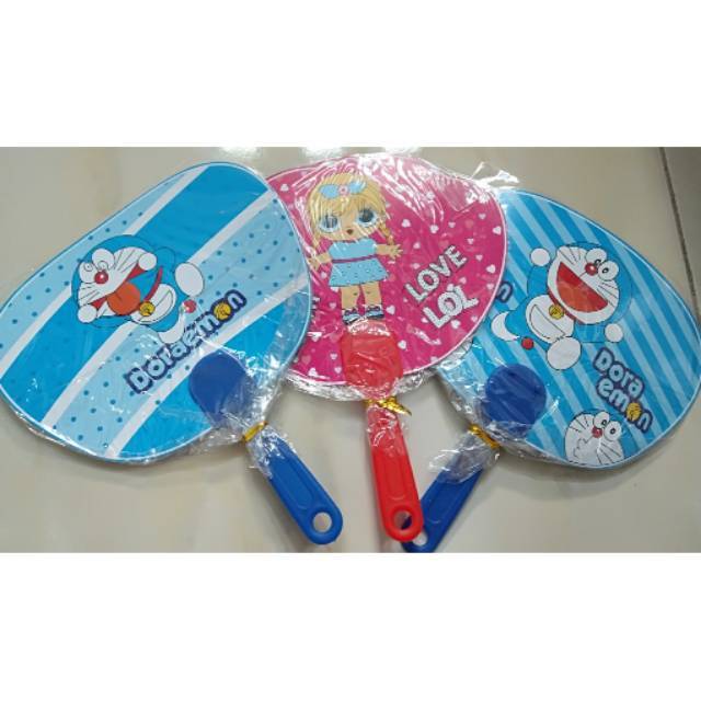 Terlaris ISI 50 PCS SOUVENIR KIPAS KARAKTER SOUVENIR KIPAS DORAEMON SOUVENIR PERNIKAHAN SOUVENIR UNI